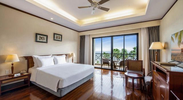 Двухместный номер Grand Deluxe с видом на океан Vinpearl Luxury Nha Trang