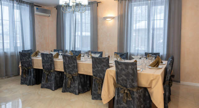 Guest House Гостевой дом, Залита 9, Забронировать Гостевой дом Отели Пскова с бассейном, рядом с Городской Парк Культуры и Отдыха им. А. С. Пушкина, Бассейн