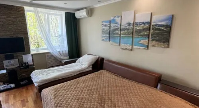 Квартира 2-к. 54,2 м²4 Кровати в Центре Казани, Забронировать Апартаменты/квартира Отели Казани с парковкой, рядом с Дворец земледельцев, Парковка