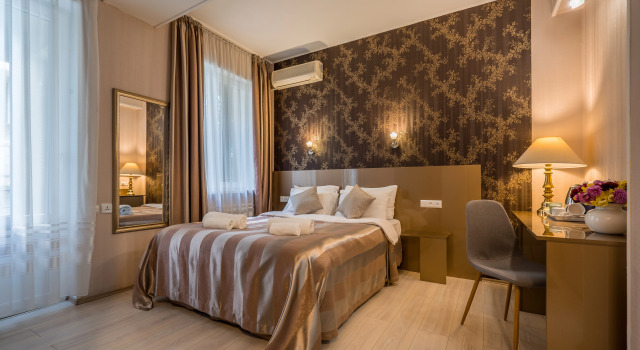 Standard Yhden hengen huone parvekkeella Iliani Hotel
