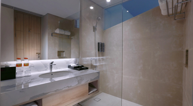 Superior Twin room Harper Cikarang by ASTON