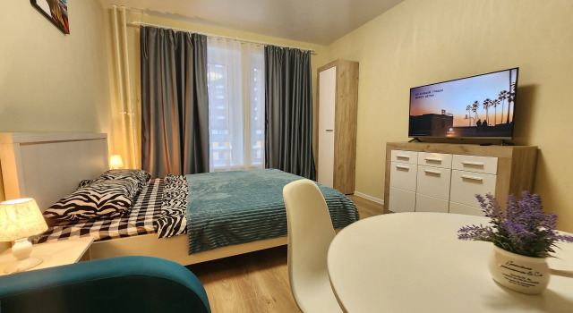 Tretyya Studiya Na Laryushina 4/1 Flat, Rezervovat Apartmán Hotely v Lyuberetsky District s parkováním, Parkování