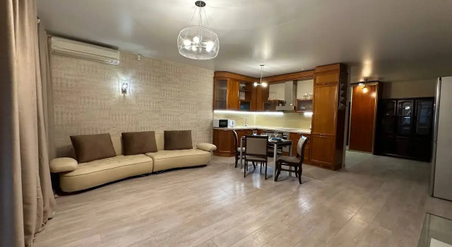 Апартаменты Prostornaya Mnogokomnatnaya Kvartira Flat