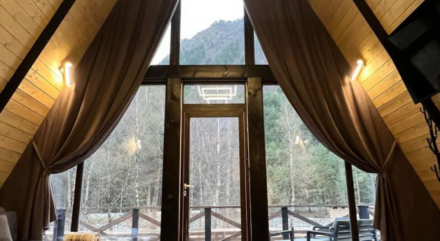 Коттедж с красивым видом из окна River House гостевые дома