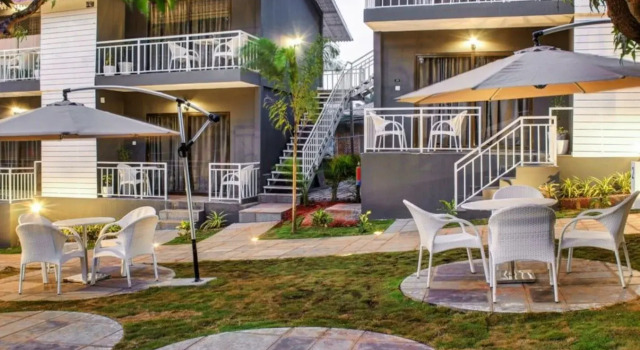 Oceans 7 Ashwem Hotel, Rezerwuj Hotel Hotele w North Goa z parkingiem, Parking