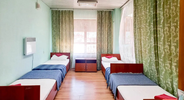Кровать в общем номере Отель Smart Hotel Краснодар