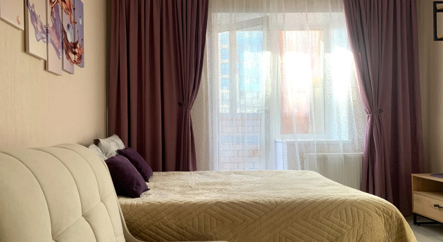 S uyutnoj atmosferoj v ZHK Semejnyj 2 Flat, Rezerwuj Apartament Hotele w Republika Komi z parkingiem, Parking