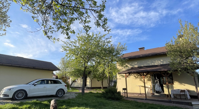 S Baney Private House, Buchen Sie Ferienhaus Minsk 