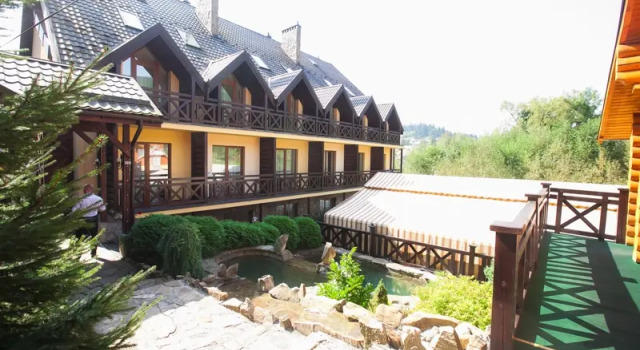Rubel Hotel, Prenota Hotel Hotel a Ivano-Frankovsk con parcheggio, Parcheggio