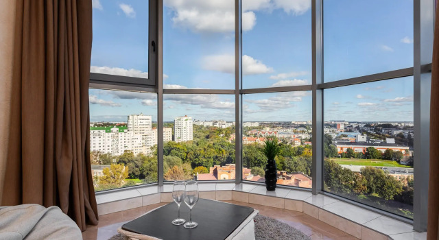 Apartamenty Crown39 - 1k №104: 57 m2, 15 etazh iz 21, Book Apartment Kaliningrad Kaliningrad Region