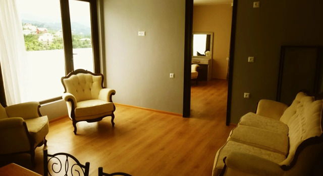 Люкс с балконом и с красивым видом из окна Holiday House Green Cape Batumi
