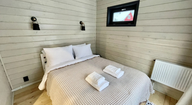 Dom Dlya 4-Kh S Vidom Na Ozero Guest House, Prenota Affittacamere Hotel a Carelia con parcheggio, Parcheggio