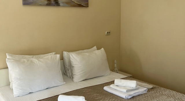 Standard Doppel Zimmer mit Blick auf den Innenhof Hotel Delfin More