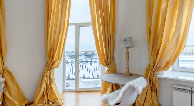 Квартира Панорамная Видовая с парковкой в самом центре города SPb Rentals, Забронировать Апартаменты/квартира Отели Санкт-Петербурга с парковкой, рядом с Стрелка Васильевского острова, Парковка