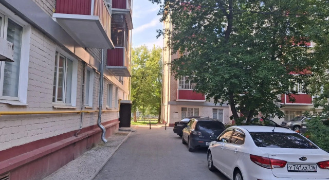Uyutnaya Ryadom s Tsentrom Flat, Prenota Appartamento Hotel a Tatarstan con parcheggio, Parcheggio