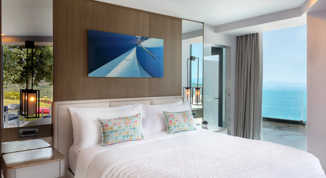 Двухместный номер Deluxe with Sofa с балконом и с видом на море Le Meridien Bodrum Beach Resort