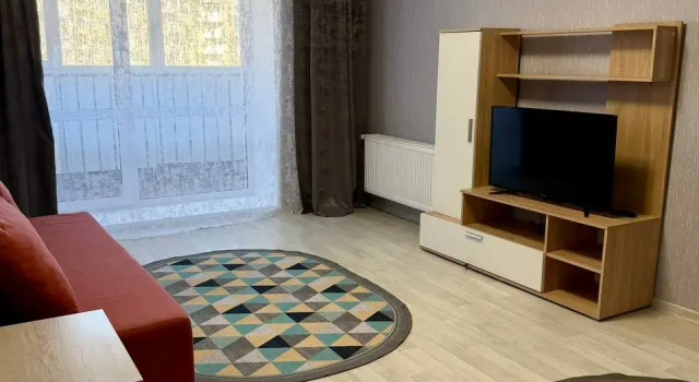 V Tsentre Ishima Prostornaya Flat, Buchen Sie Ferienwohnung Ischim Ishimsky District