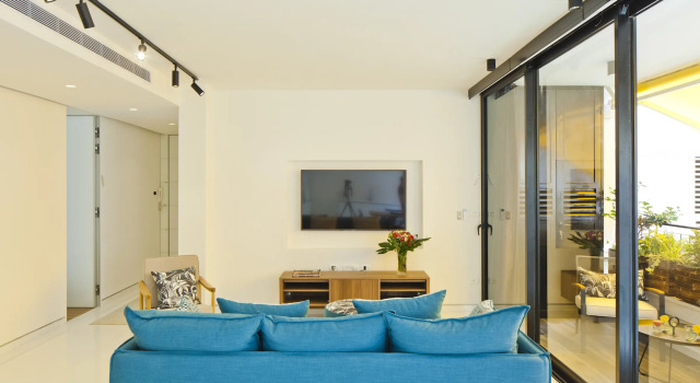 Апартаменты Elegant 2Br & Veranda Close To Beach By Feelhome