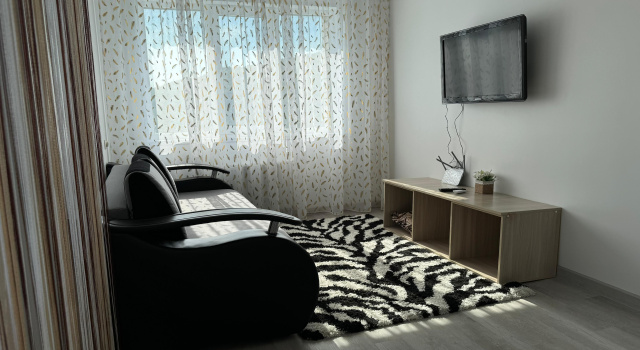 Svetlaya Kvartira V Rayone Snegovaya Pad Lodging house, Buchen Sie Ferienwohnung Wladiwostok 
