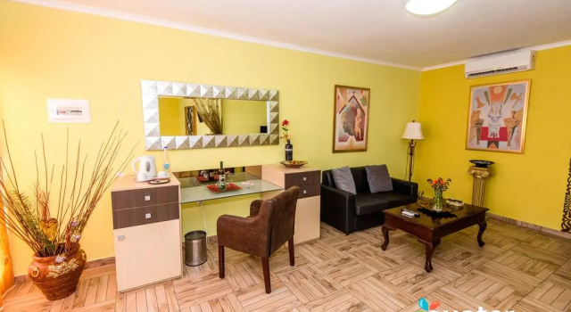 Полулюкс с балконом Отель Paradice Luxury Suites