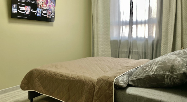 Большая двухкомнатная квартира сети "PanApartments" рядом с благоустроенной набережной