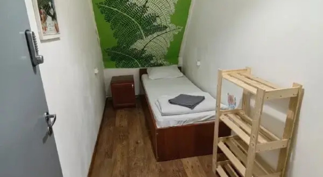 Одноместный номер Хостел Петя и Волк