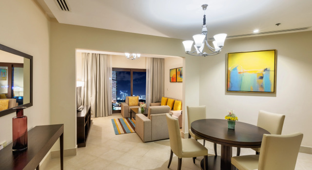 Двухместные апартаменты c 1 комнатой с балконом и с видом на город Al Bahar Hotel & Resort