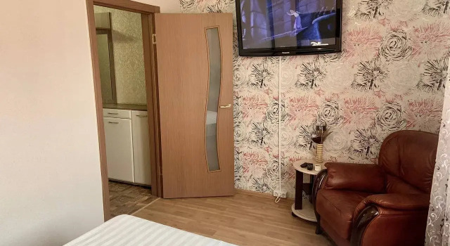 V Gosti Na Sverdlova 12 Hotel, Забронировать Отель Отели Центрального района - Новокузнецк с парковкой, Парковка