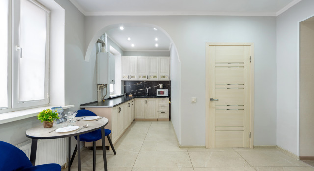 Апартаменты У Цветника от Rooms Apartments, Забронировать Апартаменты/квартира Пятигорск Кавминводы, рядом с Пятигорский музей-заповедник М.Ю. Лермонтова