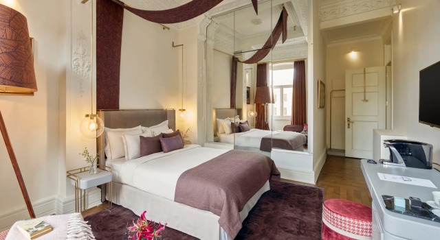 Номер Premier с видом на сад Отель Mr CAS Hotels