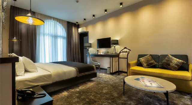 Семейный номер Classic с балконом и с видом на горы Hotel Adamo