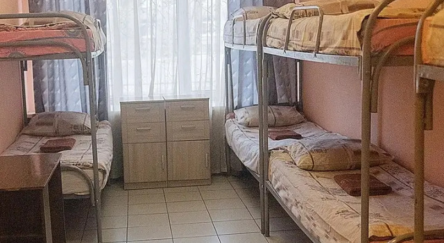 Кровать в общем номере Хостел Древний Псков