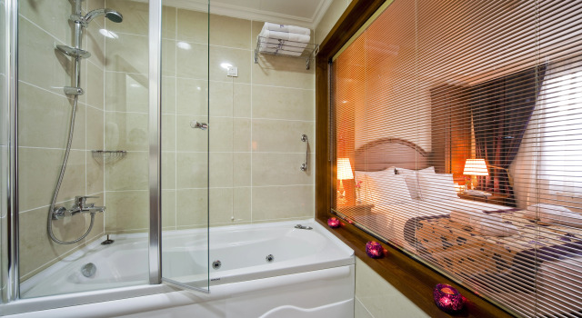 Люкс Executive с балконом и с красивым видом из окна GLK PREMIER The Home Suites & Spa