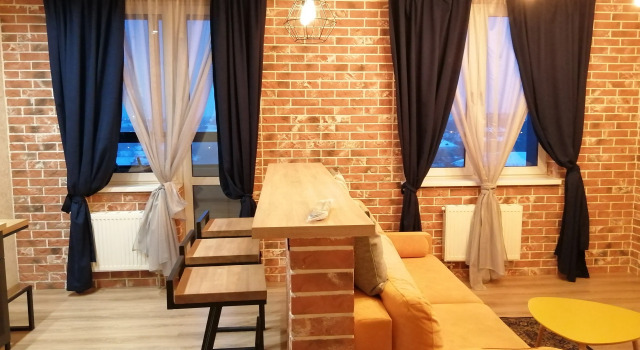 Четырёхместный номер Comfort с балконом и с красивым видом из окна Лофт апартаменты в Новом доме жк Жюль Верн
