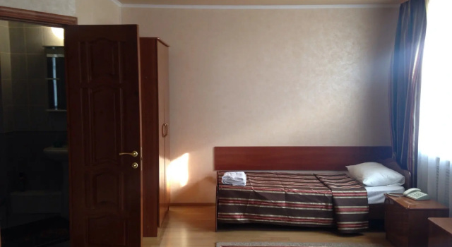 Трёхместный номер Стандартный Янтарь