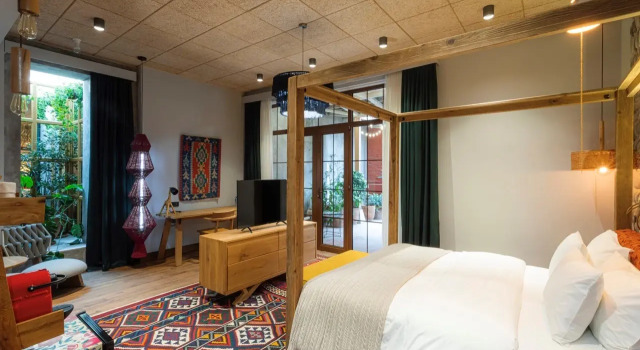 Полулюкс с террасой Khedi Hotel Tbilisi