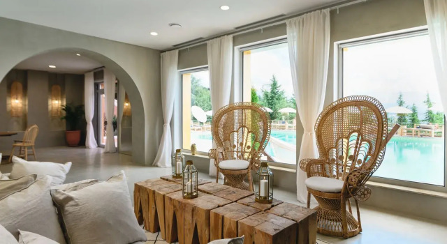Suite More Spa & Resort
