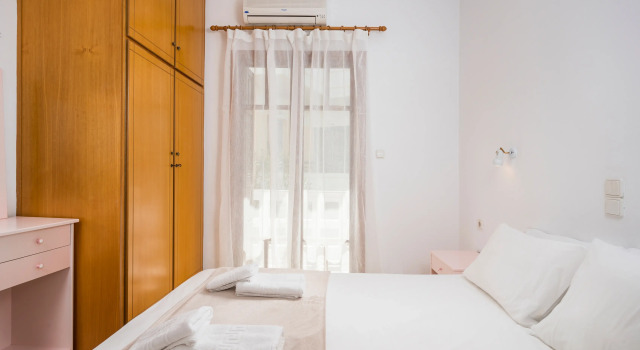 Апартаменты с балконом и с частичным видом на море Captain Michalis Apartments - 750m from Kalamaki Beach