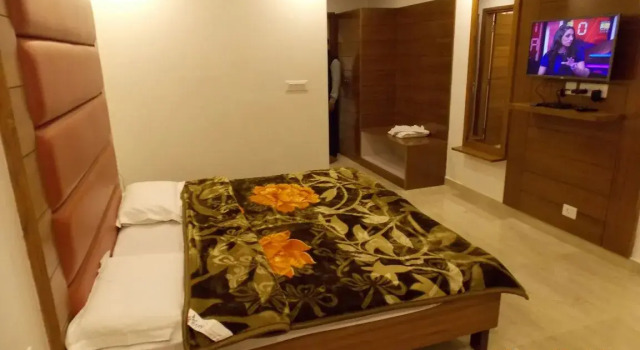 Clarks Hotel, Rezervovat Hotel Mussoorie Uttarakhand
