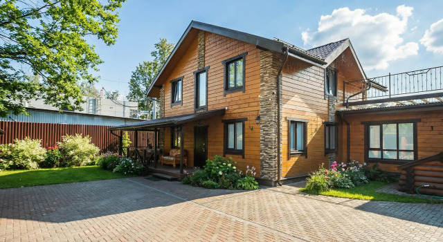 S Russkoy Baney I Basseynom Private house, Prenota Casa vacanze Hotel a Oblast' di Mosca con piscina, Piscina