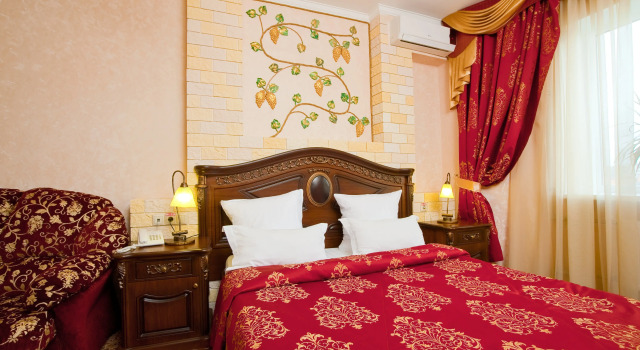 Двухместный номер первой категории Стандарт с видом на город Гранд Отель Уют