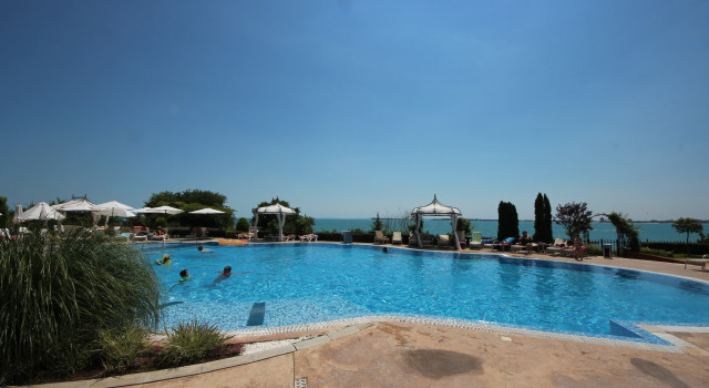 Апартаменты Menada Royal Bay