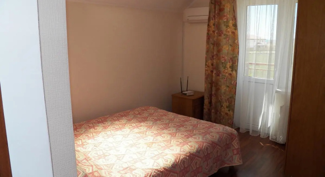 Коттедж с балконом Частный дом Евпатория