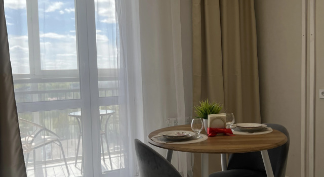 Uyutnaya Stilnaya Ryadom s Parkom s Tsentre Goroda Flat, Prenota Appartamento Hotel a Central Russia con parcheggio, Parcheggio