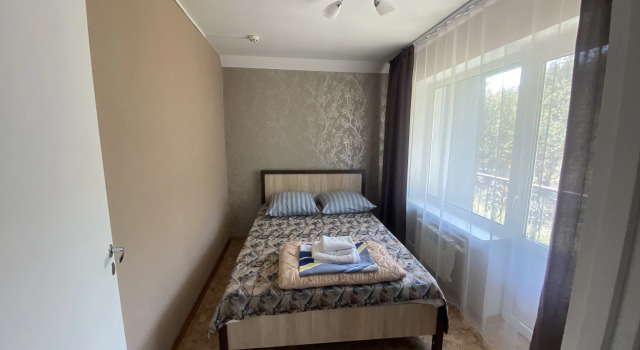 Четырёхместный номер Comfort с 2 комнатами с балконом и с красивым видом из окна Отель Галкино