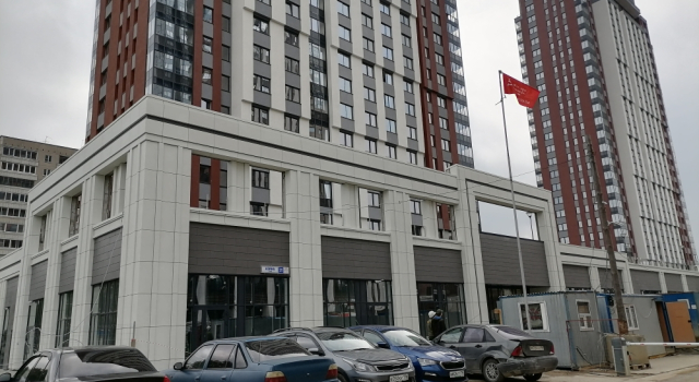 Квартира на Азина 25, Забронировать Апартаменты/квартира Отели Городского округа Екатеринбурга - Северный управленческий округ с парковкой, Парковка