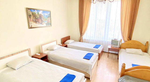 Кровать в общем номере (женский номер) Гостевой дом GRAND INN