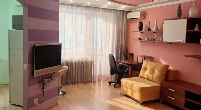 Yarkaya Studiya Aday Aparts V Tsentre Kurska Apartments, Prenota Appartamento Hotel a Central Russia con parcheggio, Parcheggio