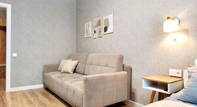 Uyutnaya Odnokomnatnaya U Gagarinskogo Parka Flat, Prenota Appartamento Hotel a Tyumen Region con parcheggio, Parcheggio