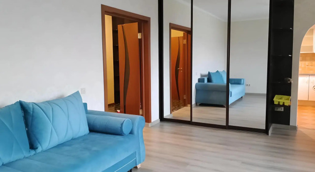 Bolshaya Dvukhkomnatnaya V Tsentre Flat, Prenota Appartamento Vakhitovsky district 